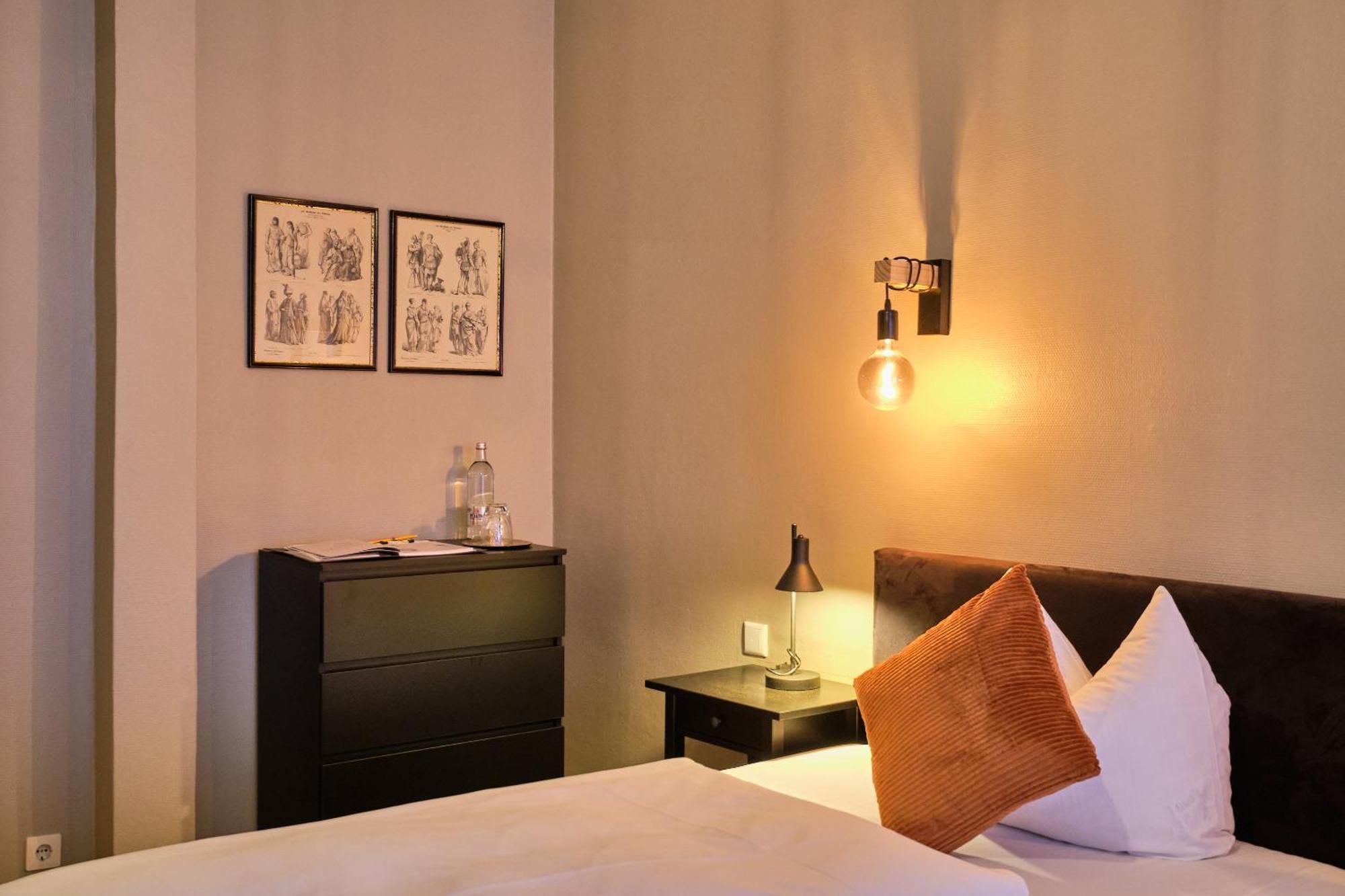 Hotel Roter Hahn Regensburg Dış mekan fotoğraf