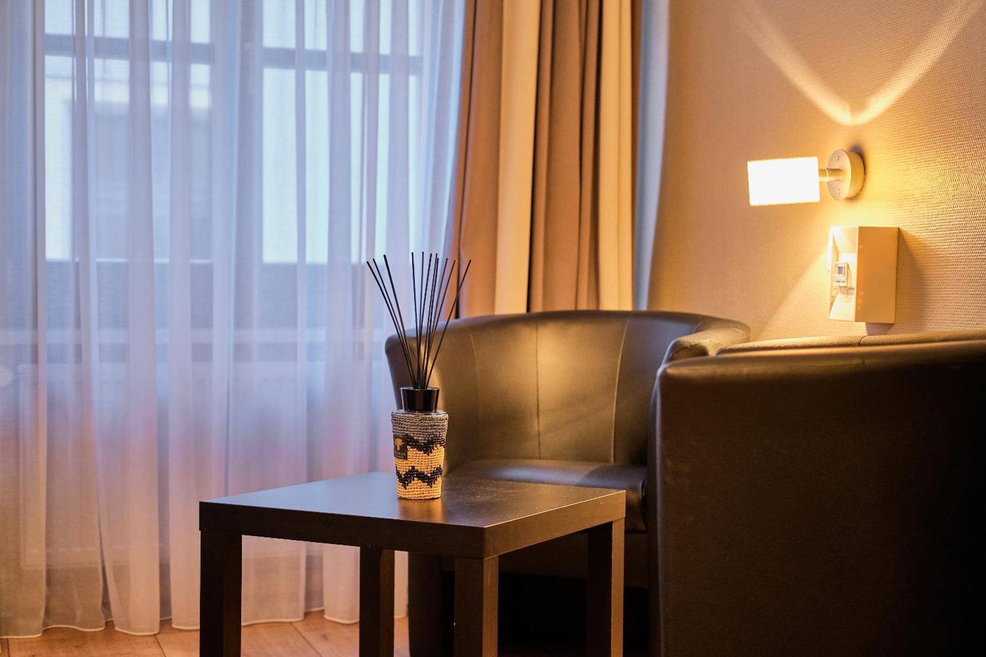Hotel Roter Hahn Regensburg Dış mekan fotoğraf