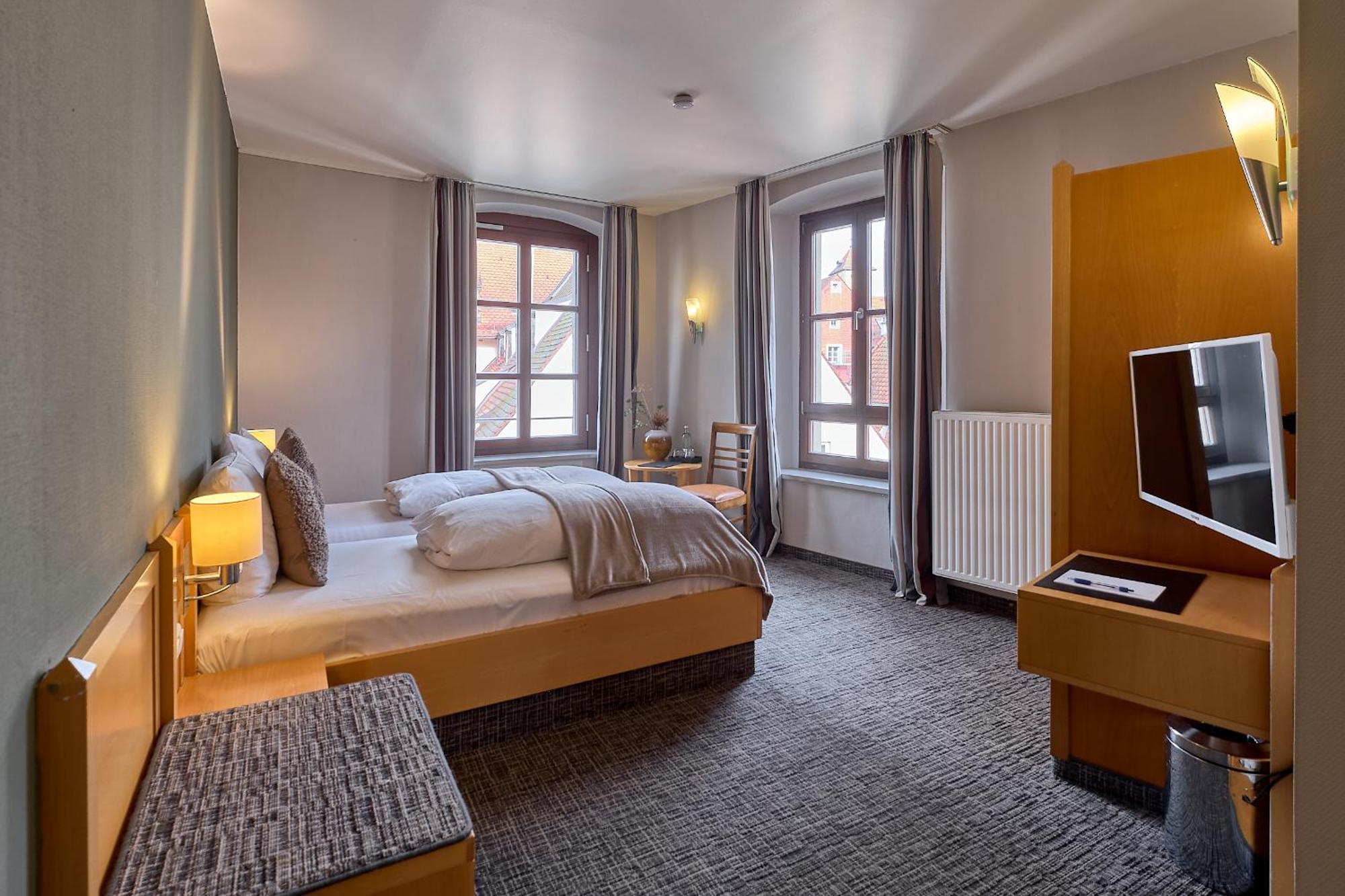 Hotel Roter Hahn Regensburg Dış mekan fotoğraf