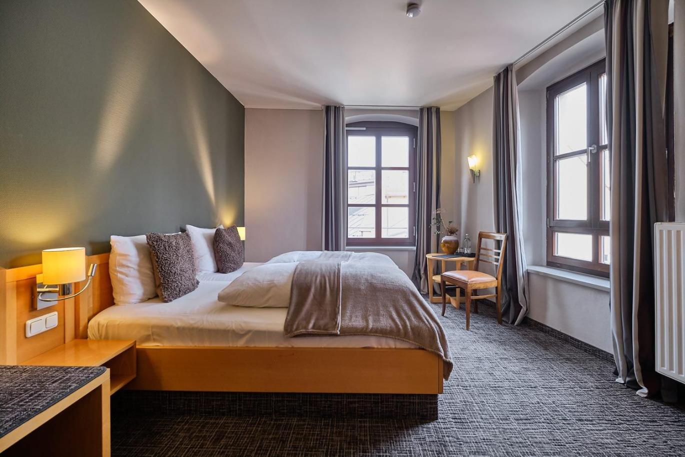 Hotel Roter Hahn Regensburg Dış mekan fotoğraf